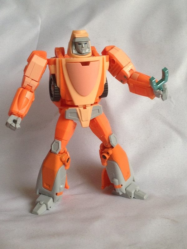 New Images Of X Transbots Ollie Show Final Version Of Figure With Slingshot  (1 of 6)